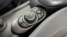 MINI Hatchback 1.5 Cooper Classic 3dr Auto [Comfort/Nav Pack] Petrol Hatchback